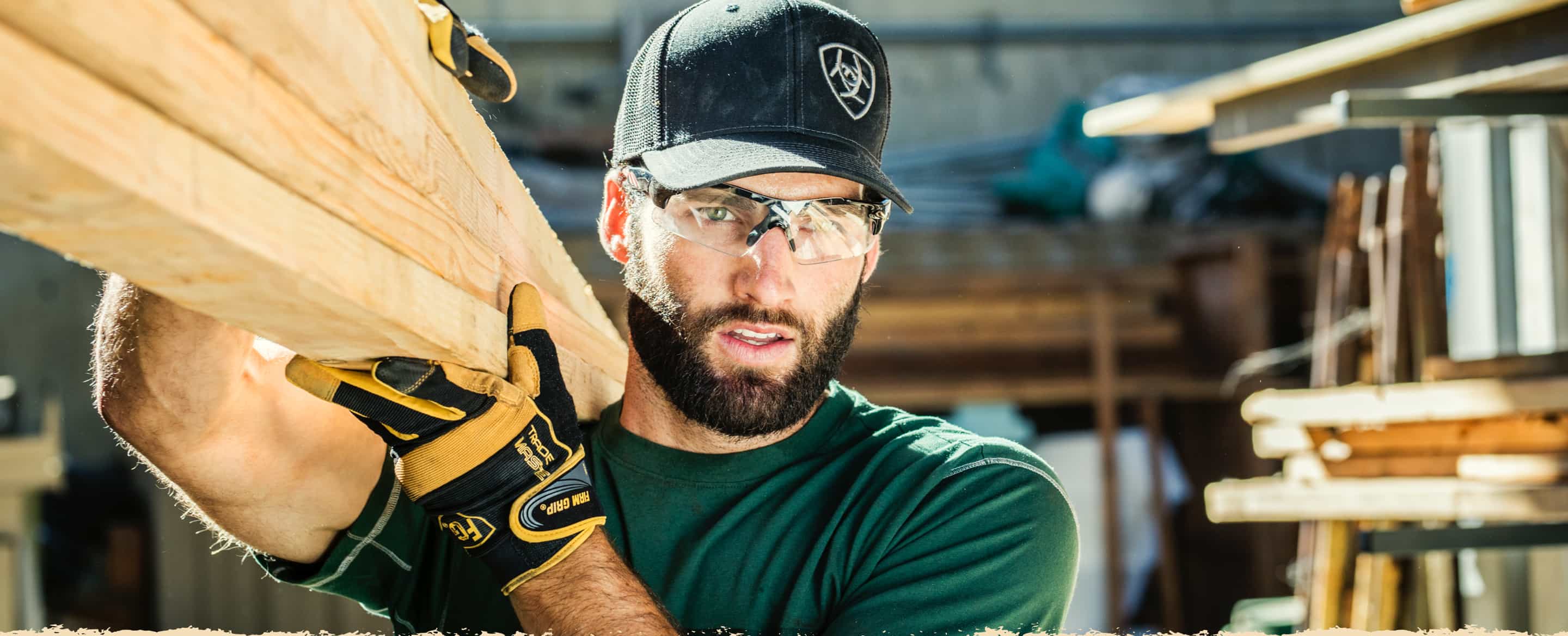 Construction worker in Ariat hat